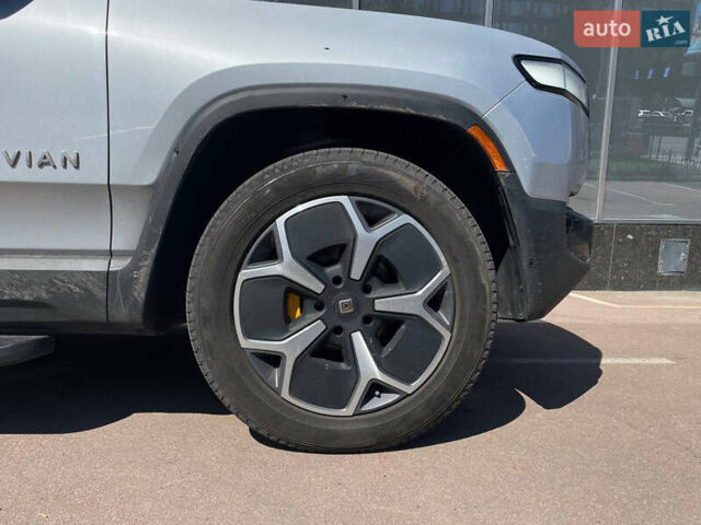 Сірий Rivian R1T, об'ємом двигуна 0 л та пробігом 20 тис. км за 57699 $, фото 17 на Automoto.ua