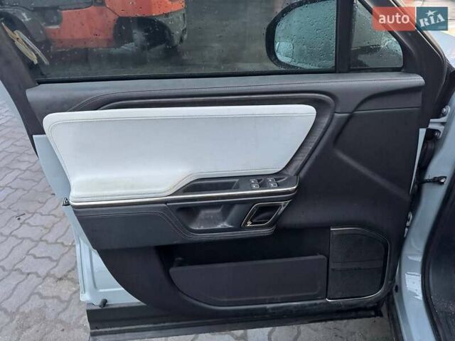 Сірий Rivian R1T, об'ємом двигуна 0 л та пробігом 62 тис. км за 32500 $, фото 1 на Automoto.ua