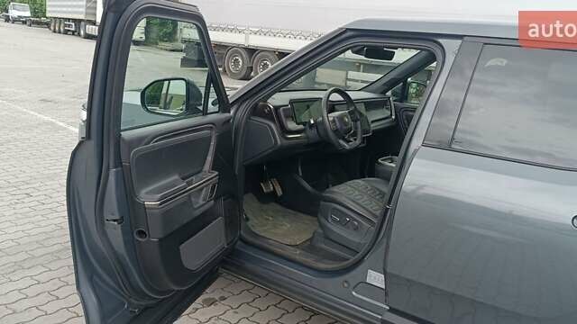 Сірий Rivian R1T, об'ємом двигуна 0 л та пробігом 50 тис. км за 45000 $, фото 1 на Automoto.ua