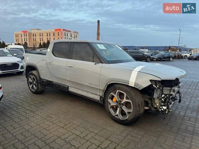 Сірий Rivian R1T, об'ємом двигуна 0 л та пробігом 62 тис. км за 32500 $, фото 13 на Automoto.ua