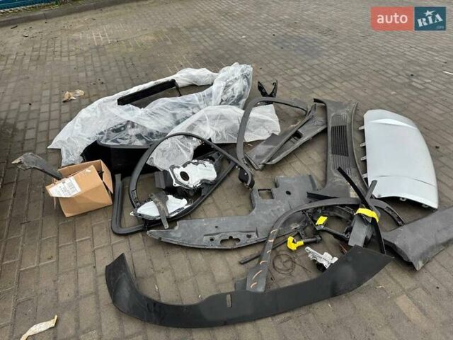 Сірий Rivian R1T, об'ємом двигуна 0 л та пробігом 62 тис. км за 32500 $, фото 22 на Automoto.ua