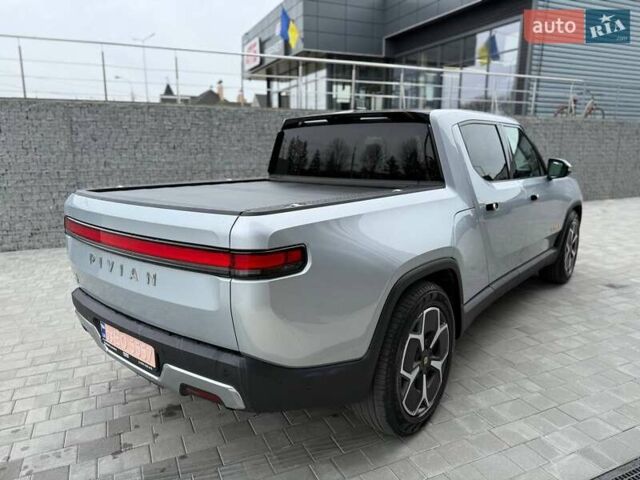 Серый Rivian R1T, объемом двигателя 0 л и пробегом 22 тыс. км за 47000 $, фото 3 на Automoto.ua