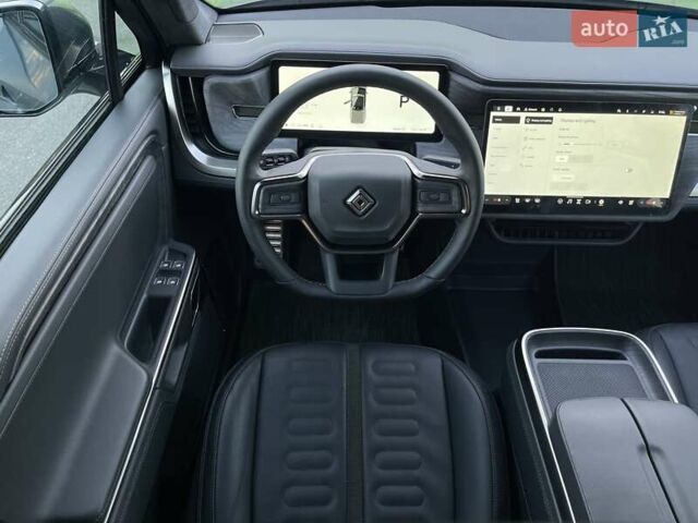 Серый Rivian R1T, объемом двигателя 0 л и пробегом 3 тыс. км за 57800 $, фото 28 на Automoto.ua