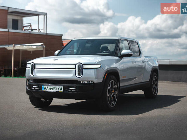 Серый Rivian R1T, объемом двигателя 0 л и пробегом 29 тыс. км за 46000 $, фото 7 на Automoto.ua