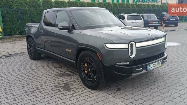 Сірий Rivian R1T, об'ємом двигуна 0 л та пробігом 50 тис. км за 45000 $, фото 5 на Automoto.ua