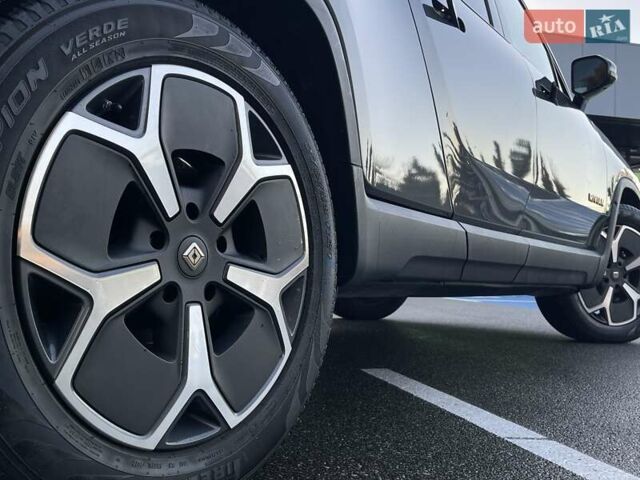 Серый Rivian R1T, объемом двигателя 0 л и пробегом 3 тыс. км за 57800 $, фото 19 на Automoto.ua