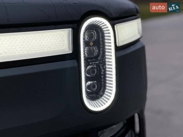 Сірий Rivian R1T, об'ємом двигуна 0 л та пробігом 43 тис. км за 41000 $, фото 31 на Automoto.ua