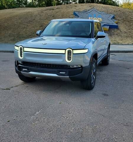 Серый Rivian R1T, объемом двигателя 0 л и пробегом 7 тыс. км за 54950 $, фото 17 на Automoto.ua