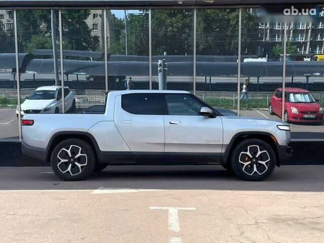 Серый Rivian R1T, объемом двигателя 0 л и пробегом 25 тыс. км за 67600 $, фото 3 на Automoto.ua