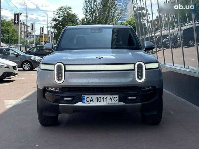 Серый Rivian R1T, объемом двигателя 0 л и пробегом 25 тыс. км за 67600 $, фото 2 на Automoto.ua