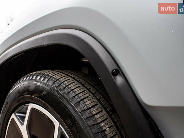 Сірий Rivian R1T, об'ємом двигуна 0 л та пробігом 20 тис. км за 52000 $, фото 38 на Automoto.ua