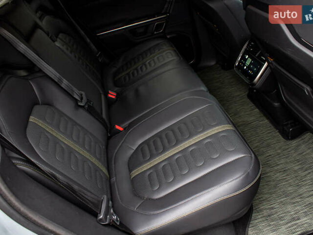 Сірий Rivian R1T, об'ємом двигуна 0 л та пробігом 20 тис. км за 52000 $, фото 52 на Automoto.ua