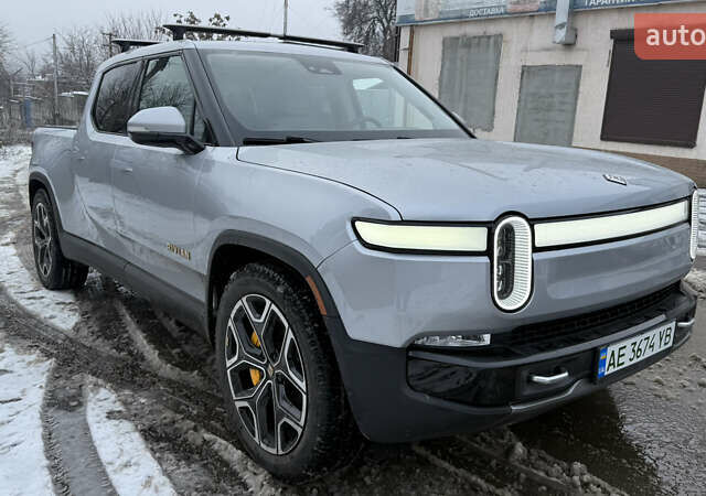 Сірий Rivian R1T, об'ємом двигуна 0 л та пробігом 35 тис. км за 57500 $, фото 8 на Automoto.ua