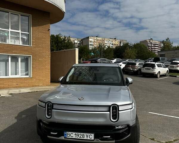 Серый Rivian R1T, объемом двигателя 0 л и пробегом 20 тыс. км за 50000 $, фото 25 на Automoto.ua