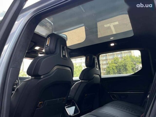 Серый Rivian R1T, объемом двигателя 0 л и пробегом 25 тыс. км за 67600 $, фото 17 на Automoto.ua
