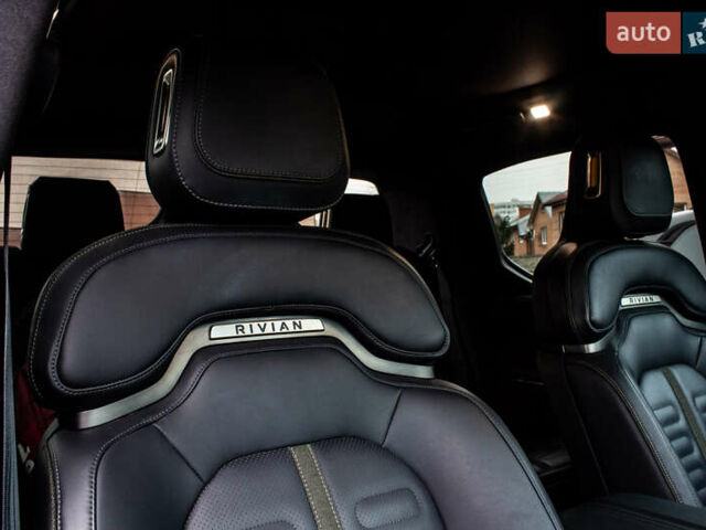 Сірий Rivian R1T, об'ємом двигуна 0 л та пробігом 20 тис. км за 52000 $, фото 61 на Automoto.ua