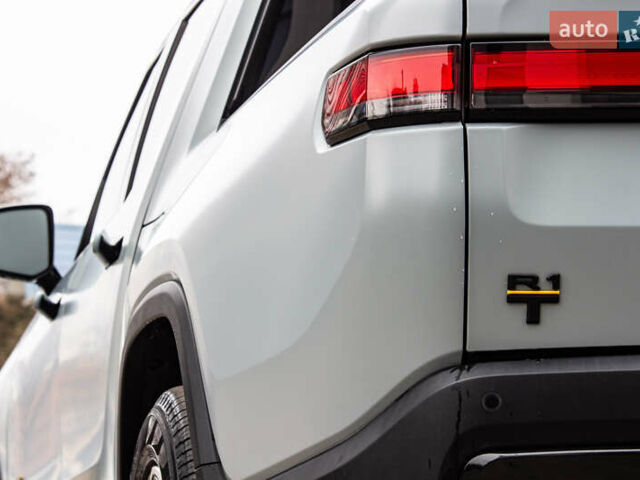 Сірий Rivian R1T, об'ємом двигуна 0 л та пробігом 20 тис. км за 52000 $, фото 50 на Automoto.ua