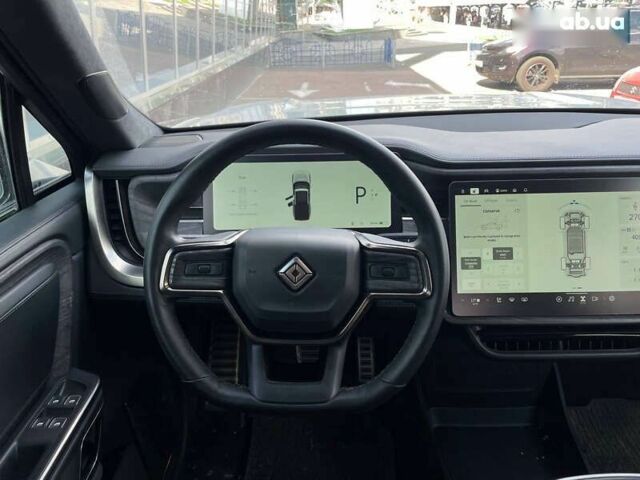Серый Rivian R1T, объемом двигателя 0 л и пробегом 25 тыс. км за 67600 $, фото 10 на Automoto.ua