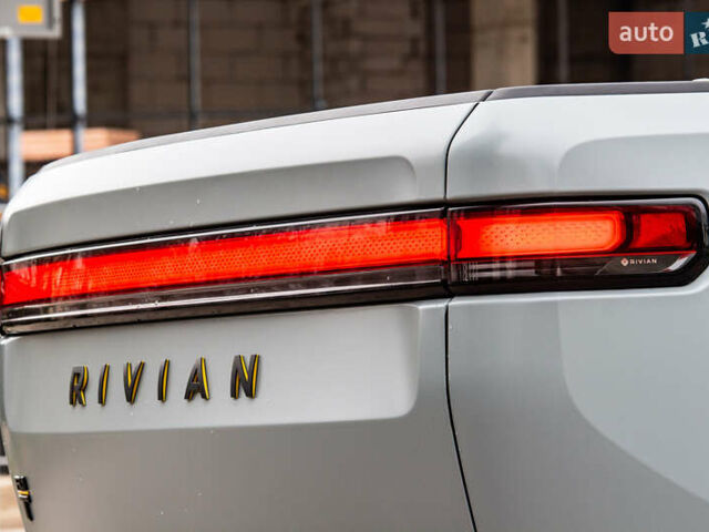 Сірий Rivian R1T, об'ємом двигуна 0 л та пробігом 20 тис. км за 52000 $, фото 14 на Automoto.ua