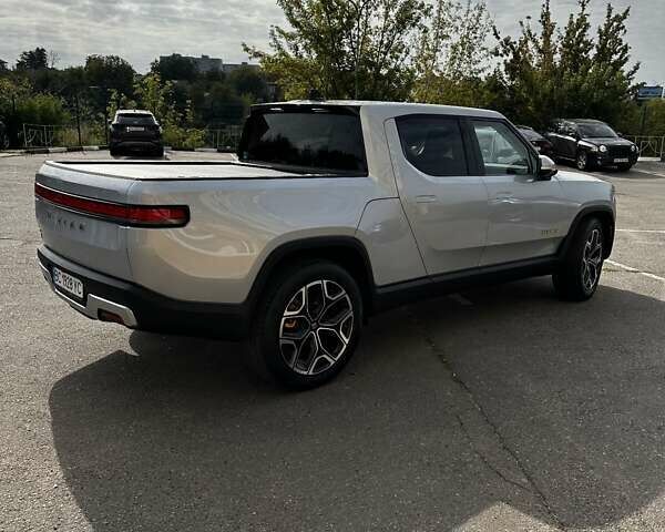 Серый Rivian R1T, объемом двигателя 0 л и пробегом 20 тыс. км за 50000 $, фото 31 на Automoto.ua