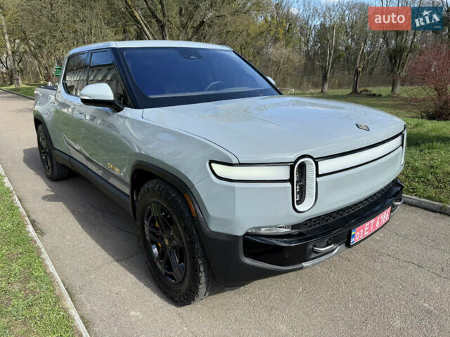 Сірий Rivian R1T, об'ємом двигуна 0 л та пробігом 65 тис. км за 41900 $, фото 4 на Automoto.ua