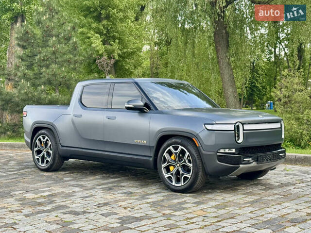 Серый Rivian R1T, объемом двигателя 0 л и пробегом 50 тыс. км за 49999 $, фото 7 на Automoto.ua