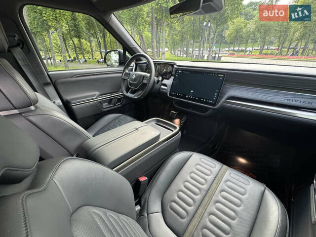 Серый Rivian R1T, объемом двигателя 0 л и пробегом 50 тыс. км за 49999 $, фото 79 на Automoto.ua