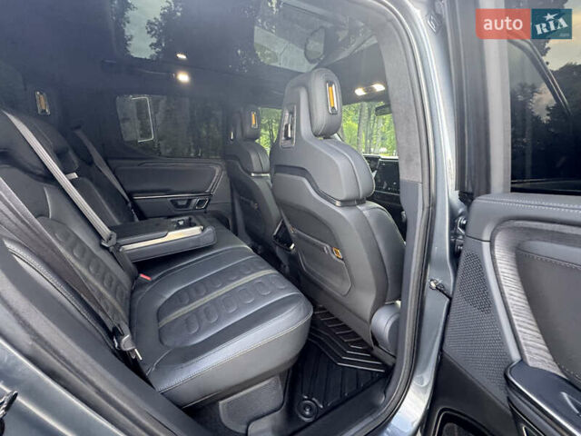 Серый Rivian R1T, объемом двигателя 0 л и пробегом 50 тыс. км за 49999 $, фото 25 на Automoto.ua