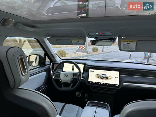 Rivian R1T 2023 у Ужгороді на Automoto.ua Сірий Rivian R1T, об'ємом двигуна 0 л та пробігом 34 тис. км за 46900 $, фото 26 на Automoto.ua