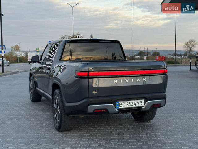 Rivian R1T 2023 у Ужгороді на Automoto.ua Сірий Rivian R1T, об'ємом двигуна 0 л та пробігом 34 тис. км за 46900 $, фото 5 на Automoto.ua