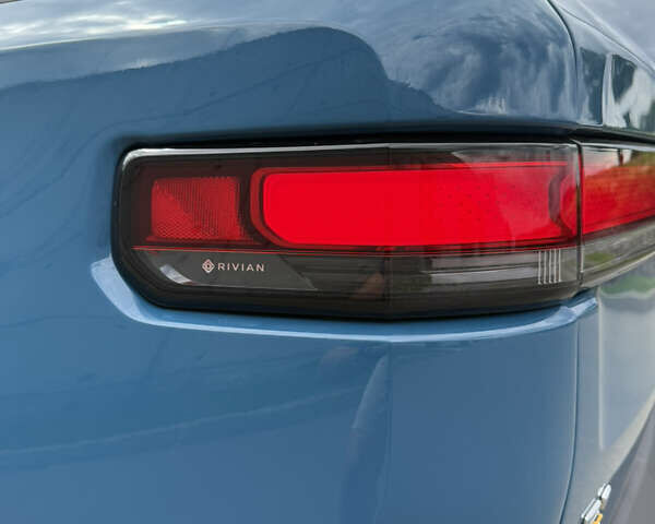 Синий Rivian R1T, объемом двигателя 0 л и пробегом 73 тыс. км за 48000 $, фото 49 на Automoto.ua