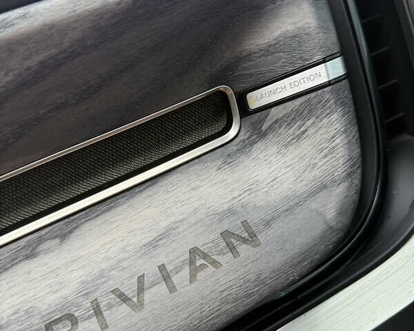 Синий Rivian R1T, объемом двигателя 0 л и пробегом 73 тыс. км за 48000 $, фото 29 на Automoto.ua