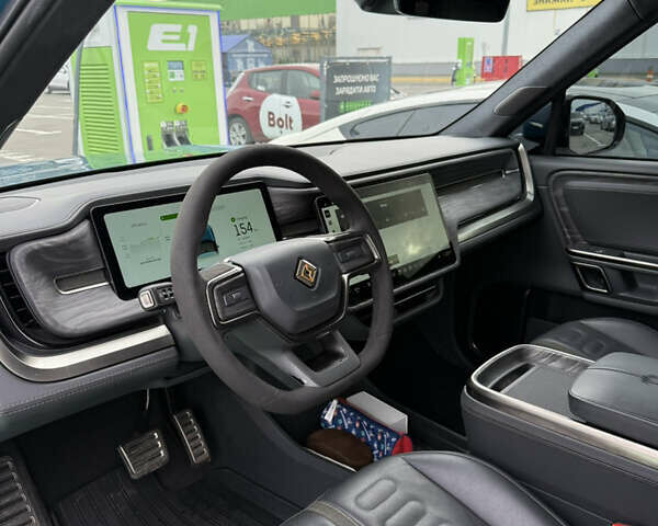 Синий Rivian R1T, объемом двигателя 0 л и пробегом 23 тыс. км за 42500 $, фото 16 на Automoto.ua