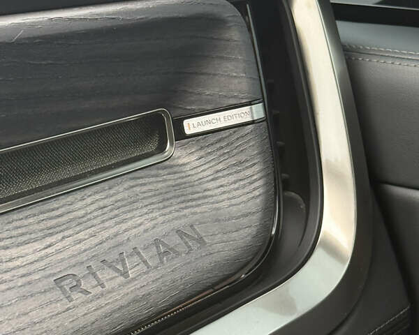 Синий Rivian R1T, объемом двигателя 0 л и пробегом 23 тыс. км за 42500 $, фото 10 на Automoto.ua