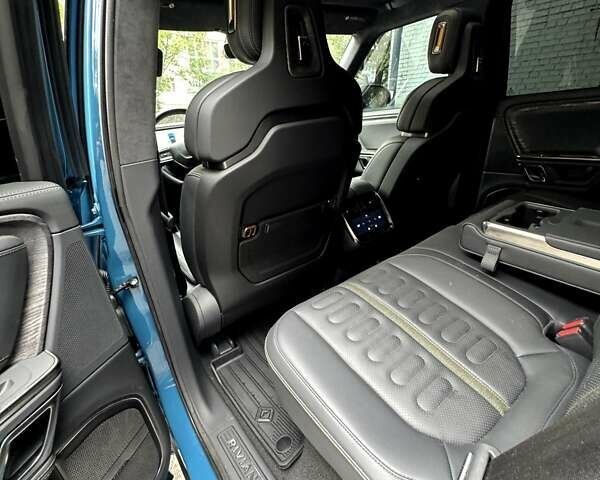 Синий Rivian R1T, объемом двигателя 0 л и пробегом 11 тыс. км за 50000 $, фото 20 на Automoto.ua