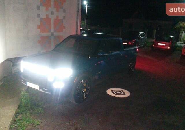 Синій Rivian R1T, об'ємом двигуна 0 л та пробігом 57 тис. км за 49000 $, фото 9 на Automoto.ua