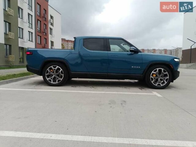 Rivian R1T 2022 в Ровно на Automoto.ua Синий Rivian R1T, объемом двигателя 0 л и пробегом 57 тыс. км за 49000 $, фото 3 на Automoto.ua