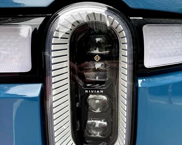 Синий Rivian R1T, объемом двигателя 0 л и пробегом 11 тыс. км за 50000 $, фото 6 на Automoto.ua