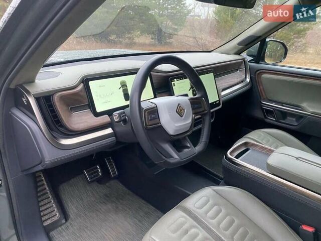 Зелений Rivian R1T, об'ємом двигуна 0 л та пробігом 38 тис. км за 59000 $, фото 13 на Automoto.ua