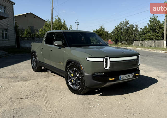 Зелений Rivian R1T, об'ємом двигуна 0 л та пробігом 30 тис. км за 57000 $, фото 1 на Automoto.ua