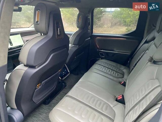 Зелений Rivian R1T, об'ємом двигуна 0 л та пробігом 38 тис. км за 59000 $, фото 18 на Automoto.ua