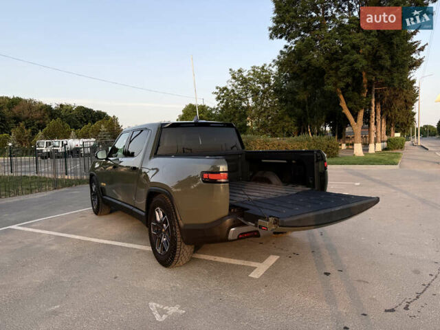 Зелений Rivian R1T, об'ємом двигуна 0 л та пробігом 28 тис. км за 54000 $, фото 33 на Automoto.ua