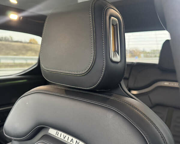 Зелений Rivian R1T, об'ємом двигуна 0 л та пробігом 38 тис. км за 51000 $, фото 34 на Automoto.ua