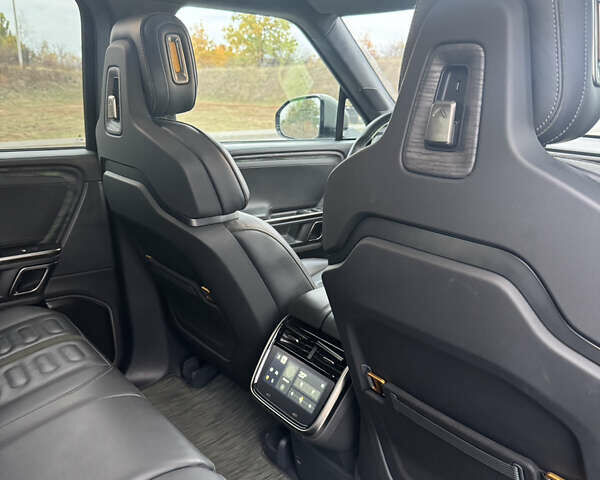 Зелений Rivian R1T, об'ємом двигуна 0 л та пробігом 38 тис. км за 51000 $, фото 36 на Automoto.ua
