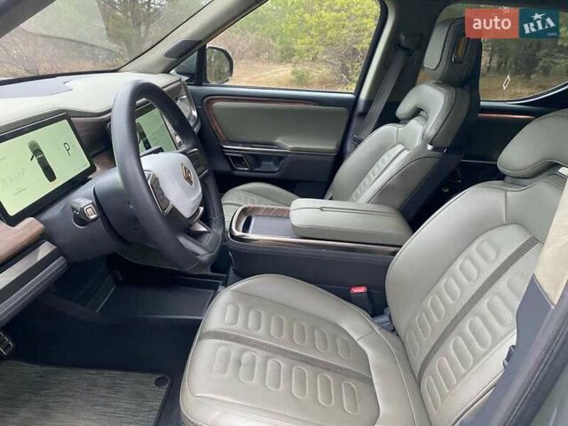 Зелений Rivian R1T, об'ємом двигуна 0 л та пробігом 38 тис. км за 59000 $, фото 14 на Automoto.ua