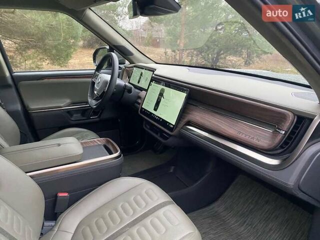 Зелений Rivian R1T, об'ємом двигуна 0 л та пробігом 38 тис. км за 59000 $, фото 16 на Automoto.ua