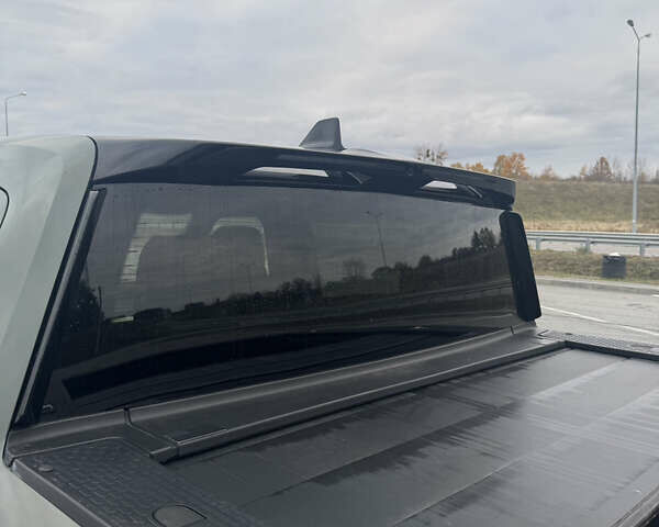 Зелений Rivian R1T, об'ємом двигуна 0 л та пробігом 38 тис. км за 51000 $, фото 21 на Automoto.ua