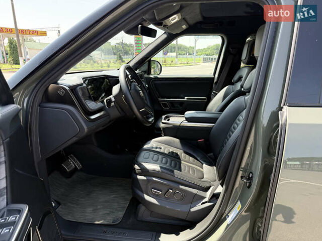 Зелений Rivian R1T, об'ємом двигуна 0 л та пробігом 28 тис. км за 54000 $, фото 69 на Automoto.ua