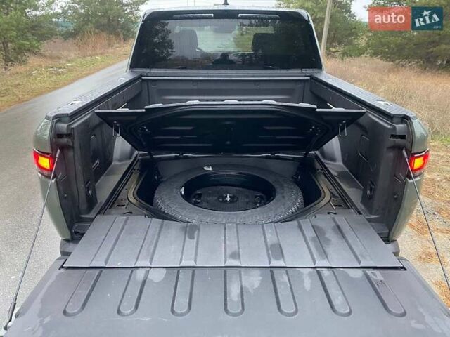 Зелений Rivian R1T, об'ємом двигуна 0 л та пробігом 38 тис. км за 59000 $, фото 11 на Automoto.ua