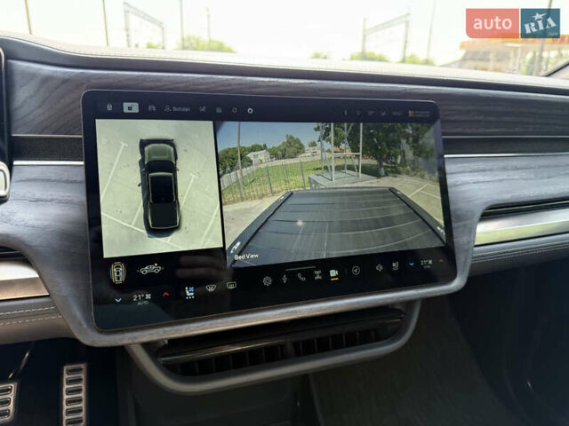 Зелений Rivian R1T, об'ємом двигуна 0 л та пробігом 28 тис. км за 54000 $, фото 72 на Automoto.ua
